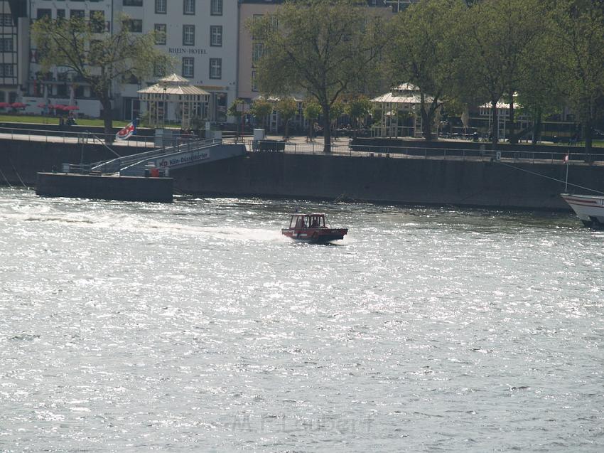 Uebungsfahrt Loeschboot und Ursula P09.JPG